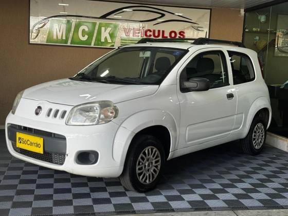 FIAT UNO 1.0 EVO VIVACE 8V FLEX 2P MANUAL FIAT UNO 1.0 EVO VIVACE 8V FLEX 2P MANUAL